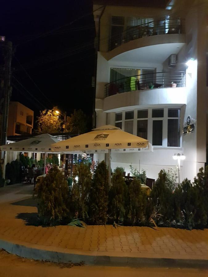 Boutique Vila White Duchess Năvodari Eksteriør bilde