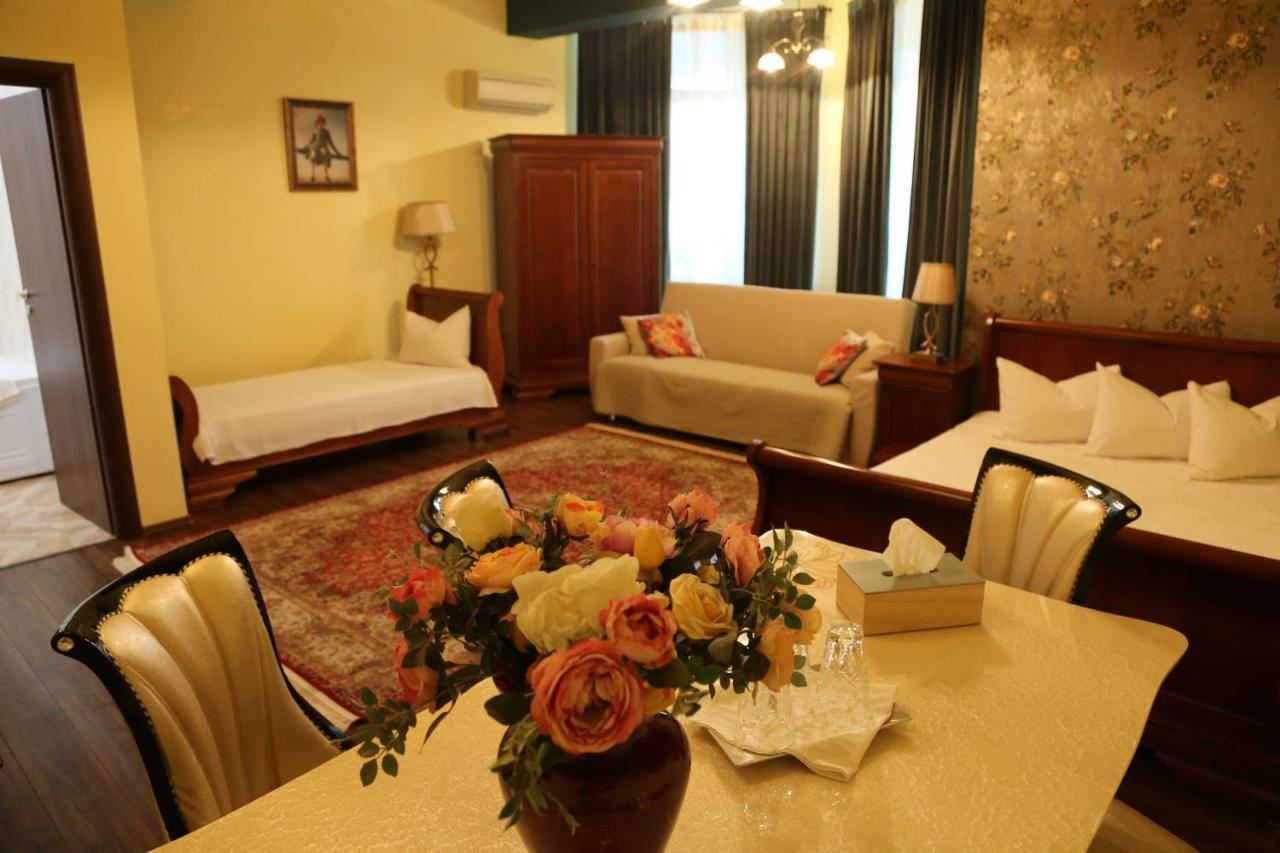 Boutique Vila White Duchess Năvodari Eksteriør bilde