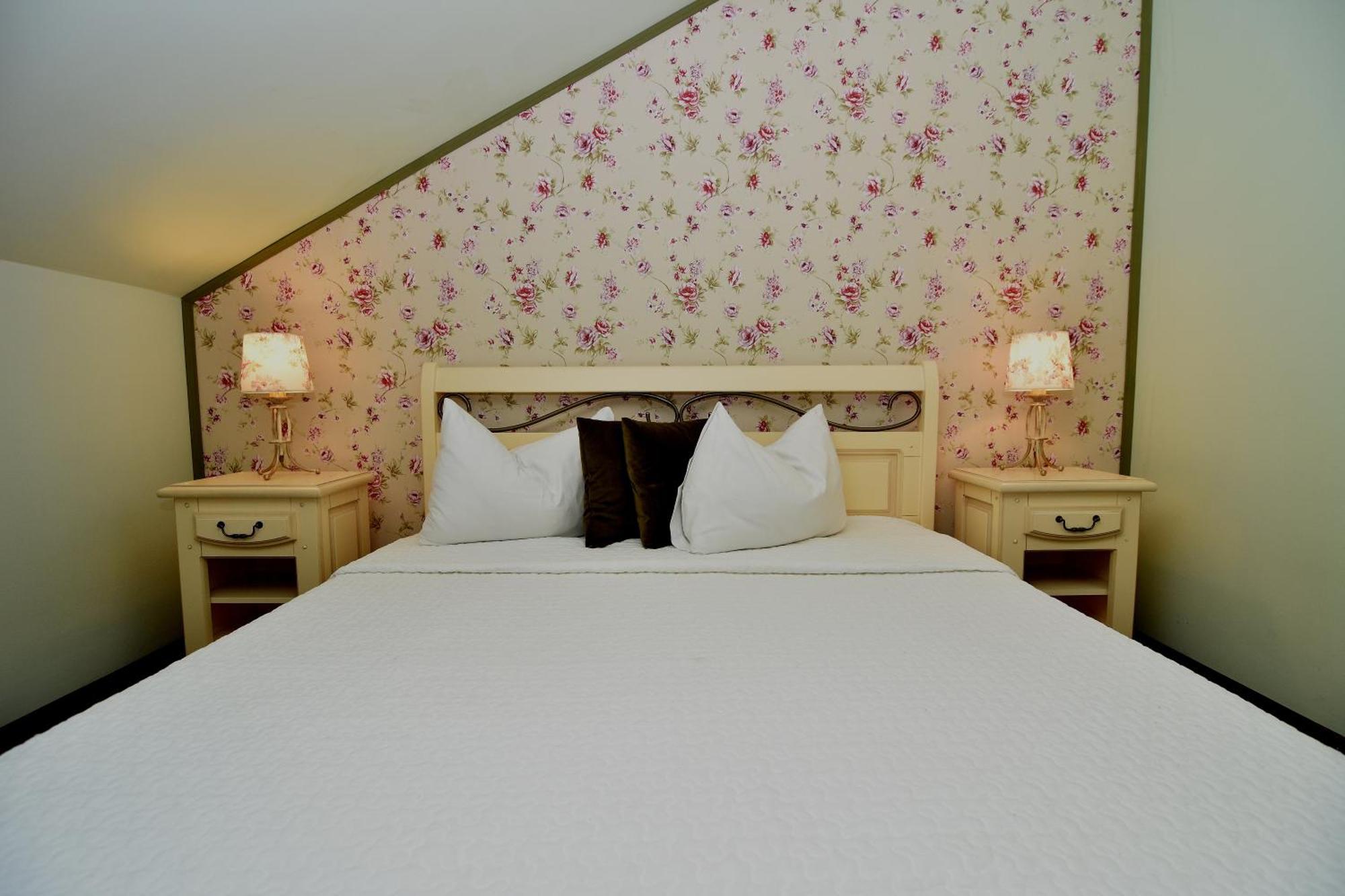 Boutique Vila White Duchess Năvodari Eksteriør bilde