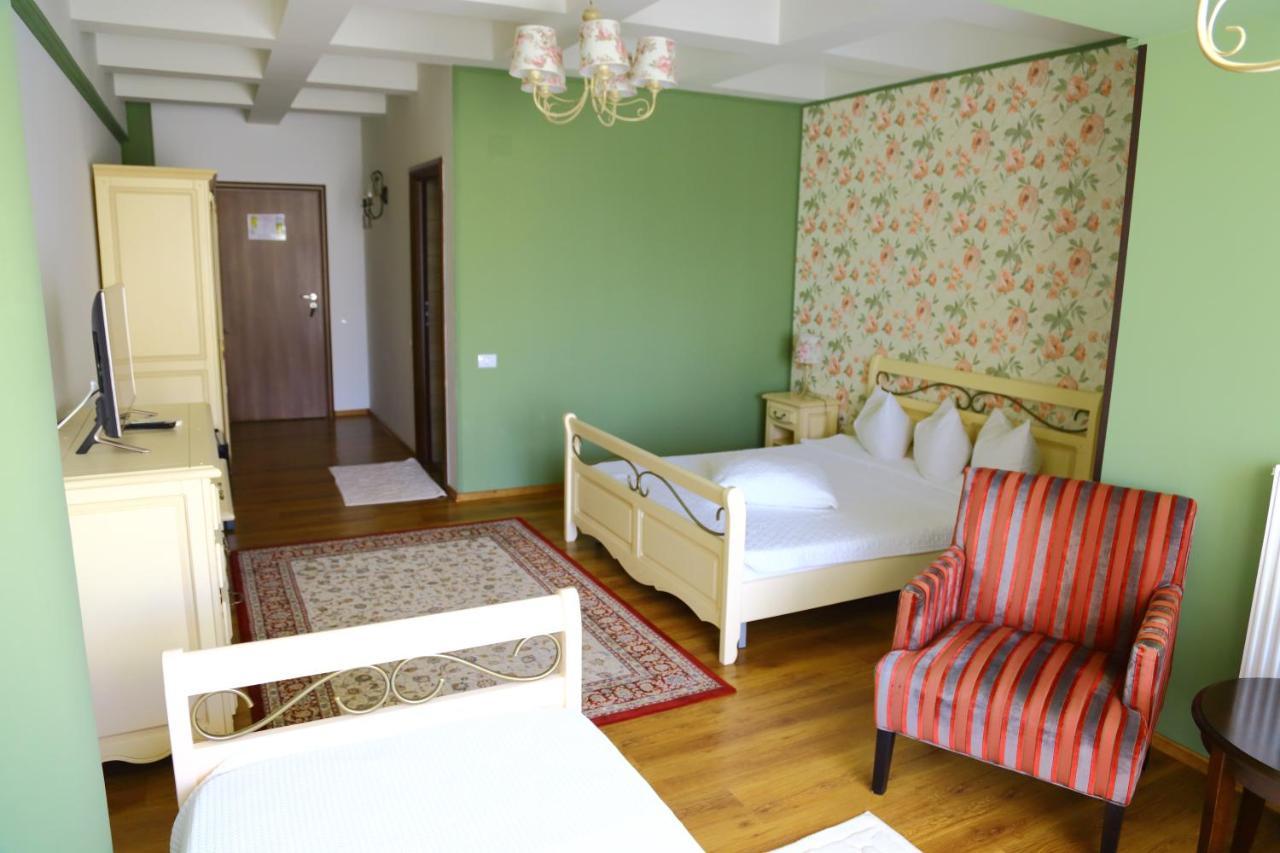 Boutique Vila White Duchess Năvodari Eksteriør bilde
